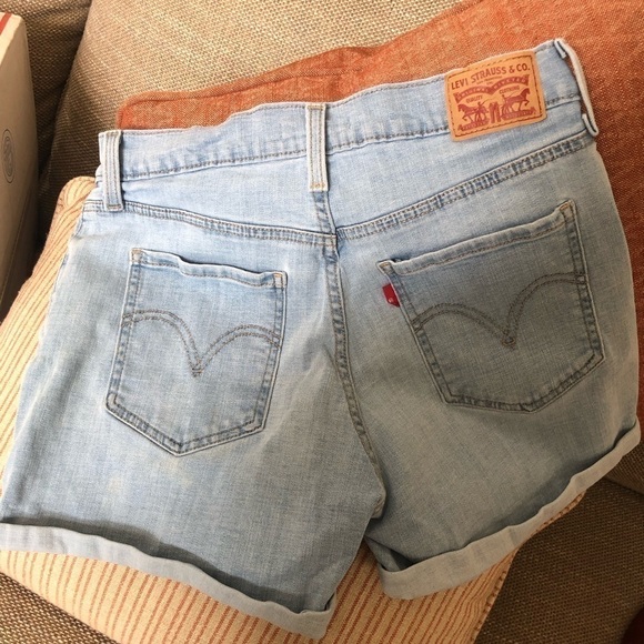 Levi’s Mid Length Shorts Size 29 - Picture 3 of 4